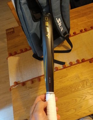 Paletero Siux y Pala Wilson Defy Pro