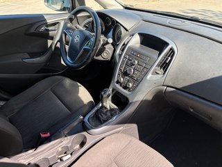 Opel Astra 2015