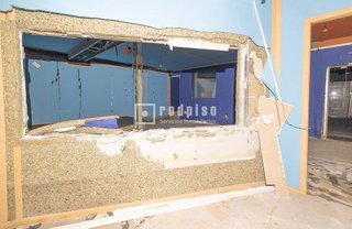 Local comercial en alquiler en San Juan Bautista en Madrid