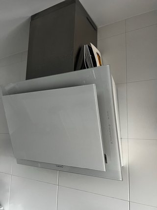 Campana extractora cristal blanco decorativa