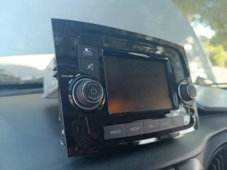 Radio Uconnect 5 Pantalla Táctil con GPS