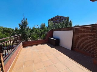 Casa pareada en alquiler en Peñagrande en Madrid