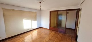 Piso en venta en Numancia - San Fernando en Santander