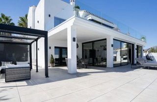 Chalet en alquiler en El Madroñal en Benahavís