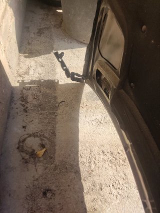 Capó Mercedes Clase C W203