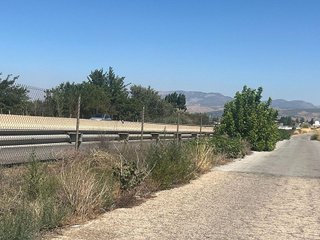Terreno en venta en Zona Ayuntamiento en Alhendín