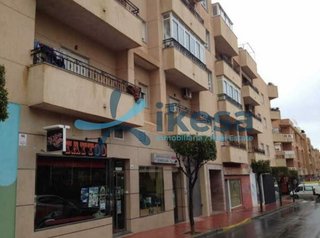 Local comercial en venta en Plaza de la Luz en Ejido (El)