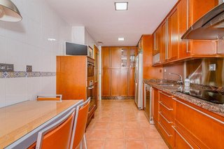 Casa adosada en alquiler en Bola de Oro - Serrallo en Granada