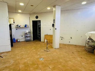 Local comercial en venta en La Línea de la Concepción ciudad en Línea de la Concepción (La)