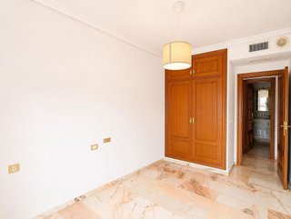 Piso en alquiler en Los Remedios en Sevilla