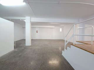 Local comercial en venta en Les Planes en Sant Joan Despí
