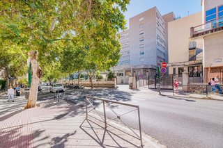 Local comercial en venta en Pajaritos - Plaza de Toros en Granada
