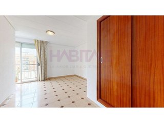 Piso en venta en L´Amistat en Valencia