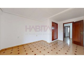 Piso en venta en L´Amistat en Valencia