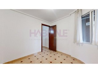 Piso en venta en L´Amistat en Valencia