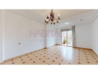 Piso en venta en L´Amistat en Valencia