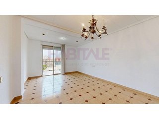 Piso en venta en L´Amistat en Valencia