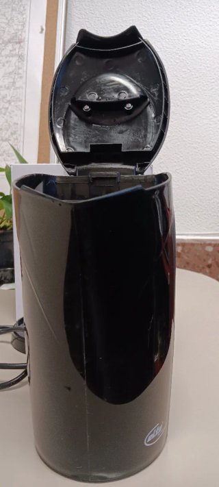 Hervidor de agua Elta con caja original