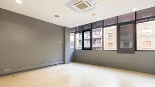 Oficina en alquiler en Vila de Gràcia en Barcelona