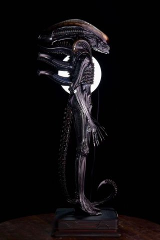 alien big chap statue