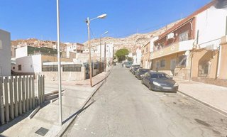 Casa adosada en venta en La Chanca - Pescadería en Almería