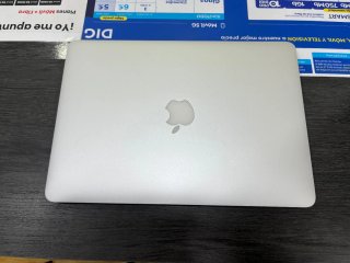MacBook Air 13' 8GB/256GB Plata