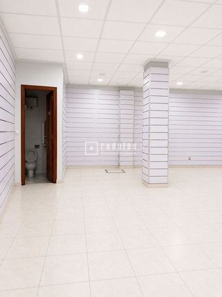 Local comercial en alquiler en Agra del Orzán - Ventorrillo - Vioño en Coruña (A)