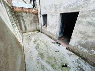 Local comercial en venta en Pubilla Cases en Hospitalet de Llobregat, L´