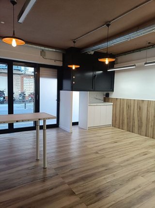Local comercial en venta en La Bordeta en Barcelona
