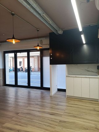 Local comercial en venta en La Bordeta en Barcelona