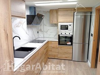 Piso en venta en L´Amistat en Valencia