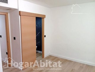 Piso en venta en L´Amistat en Valencia