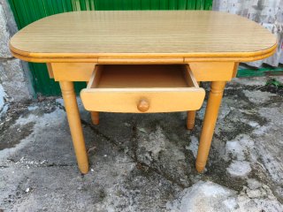 Mesa extensible madera + 2 sillas