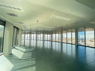 Oficina en alquiler en La Barceloneta en Barcelona