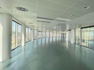 Oficina en alquiler en La Barceloneta en Barcelona