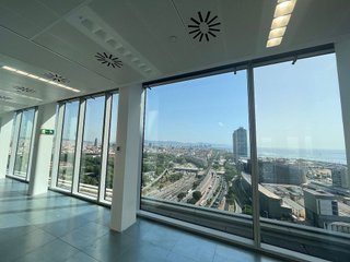 Oficina en alquiler en La Barceloneta en Barcelona