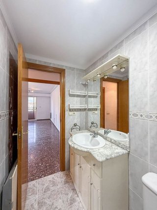 Piso en venta en La Creu del Grau en Valencia