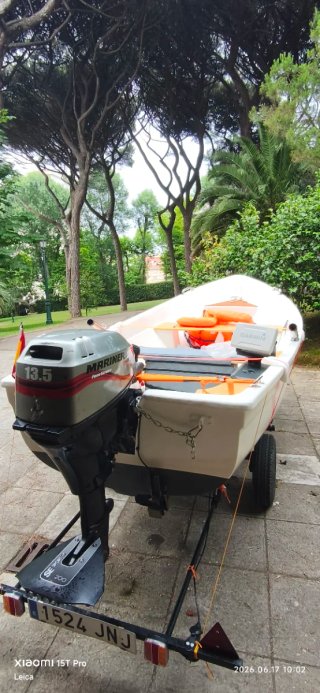 Barco Polikea 420 Fibra de Vidrio