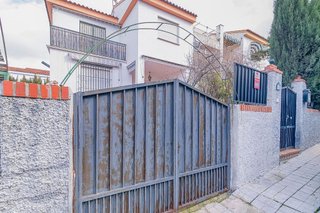 Casa pareada en venta en Zubia (La)