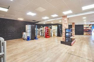 Local comercial en venta en Els Canyars en Castelldefels