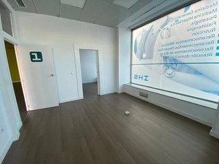 Local comercial en venta en Los Dolores en Cartagena