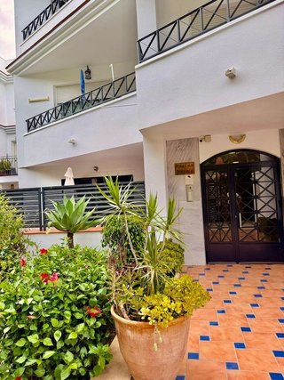 Piso en alquiler en Elviria en Marbella