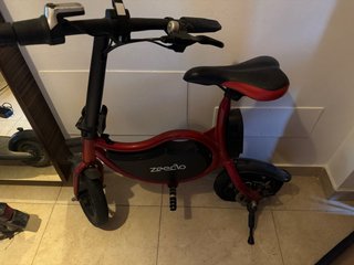 Patinete eléctrico Zeedo rojo