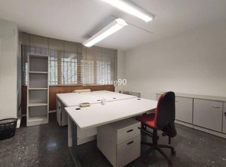 Local comercial en venta en Instituts - Universitat en Lleida