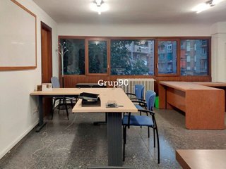 Local comercial en venta en Instituts - Universitat en Lleida