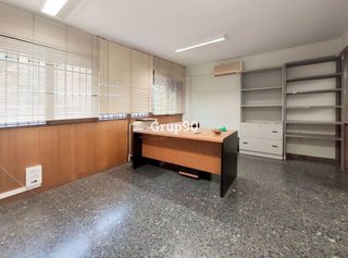 Local comercial en venta en Instituts - Universitat en Lleida