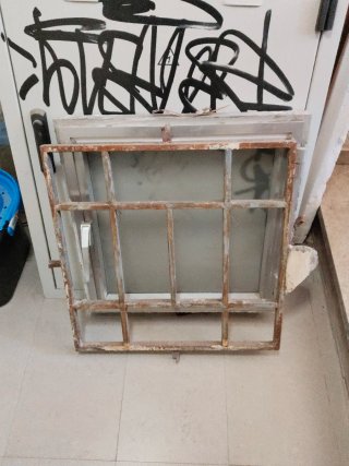 Ventana de aluminio + 1 reja