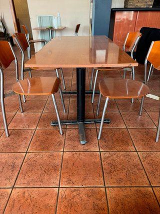 Mesa de comedor para 4 personas