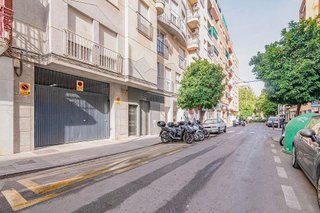 Garaje en venta en Pajaritos - Plaza de Toros en Granada