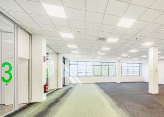 Oficina en alquiler en Zona Industrial en Alcobendas
